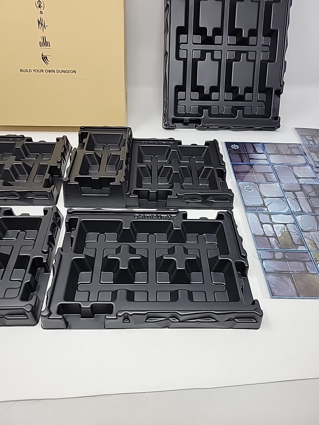 Creative Games Board Game Player Trayz Free US Shipping See Store!