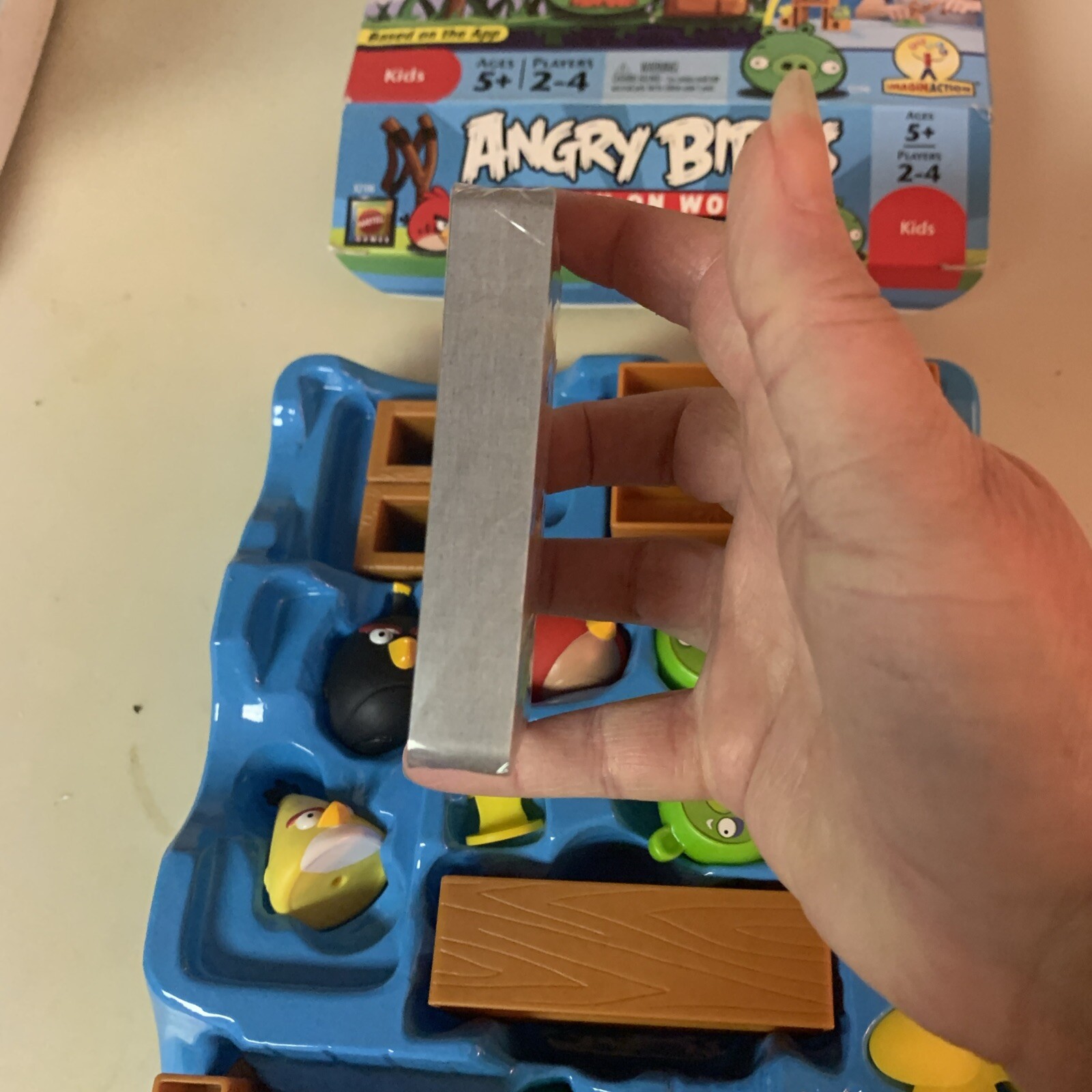Angry Birds Knock On Wood Game 2010 Mattel Games 100% Complete Board Game