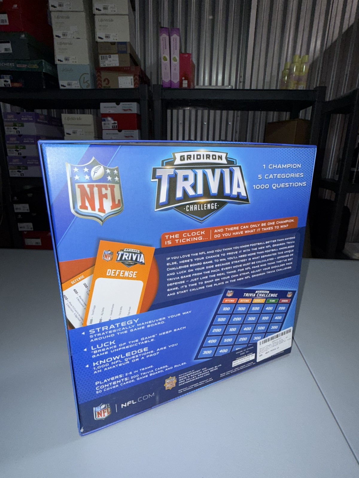 MasterPieces Family Game – NFL Gridiron Trivia Challenge – Officially License