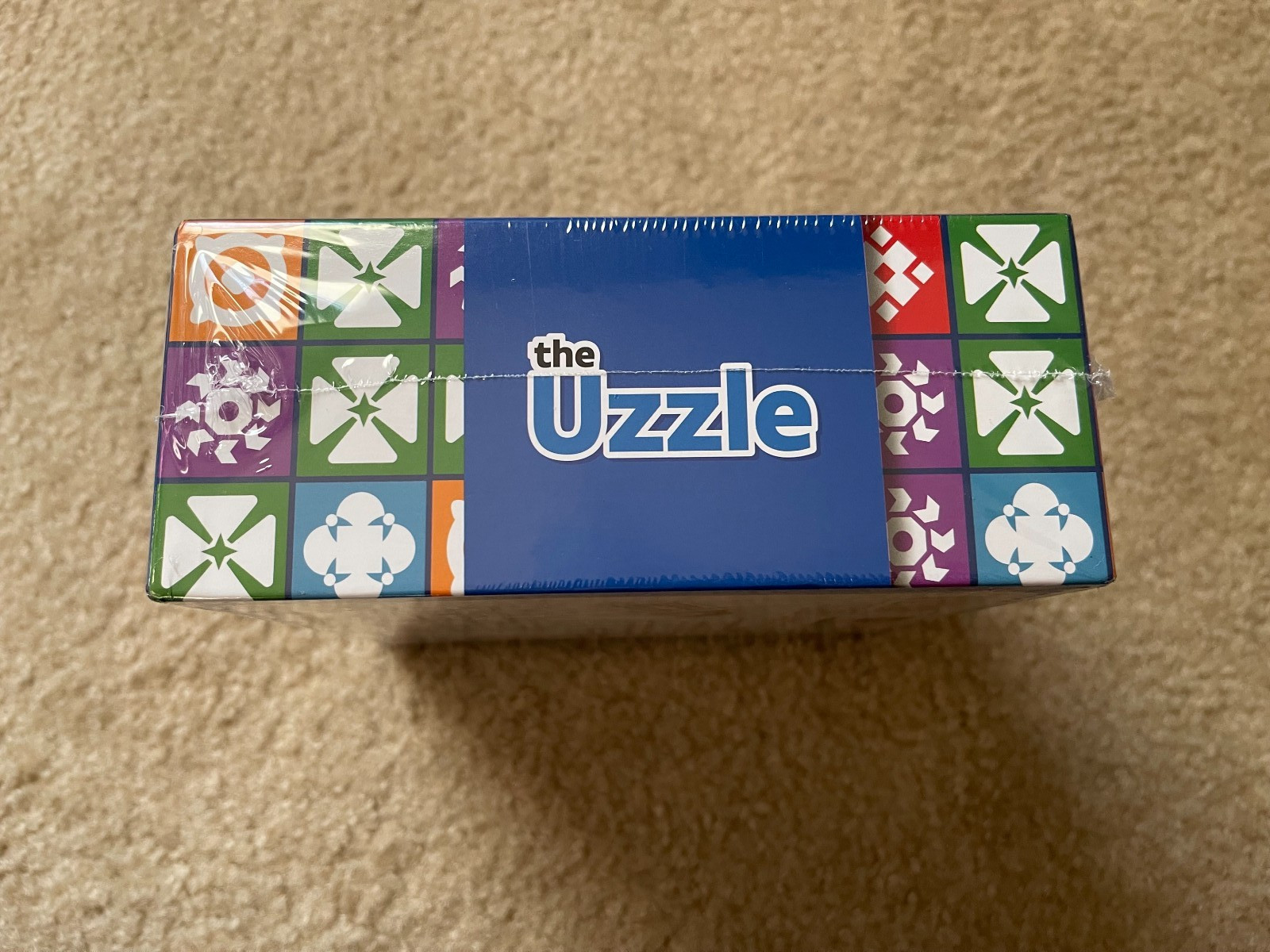 The Uzzle Family Party Game New Sealed 2023