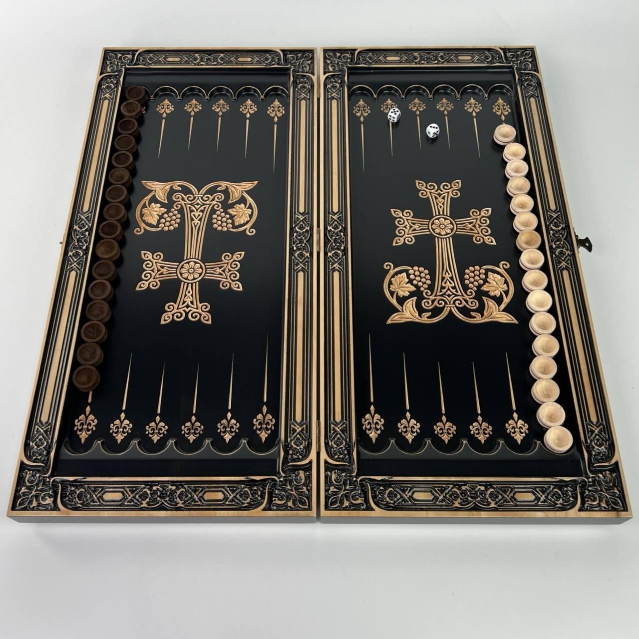 Luxury Wood Backgammon Set Lion Design Handmade Maple Wood Custom Gift