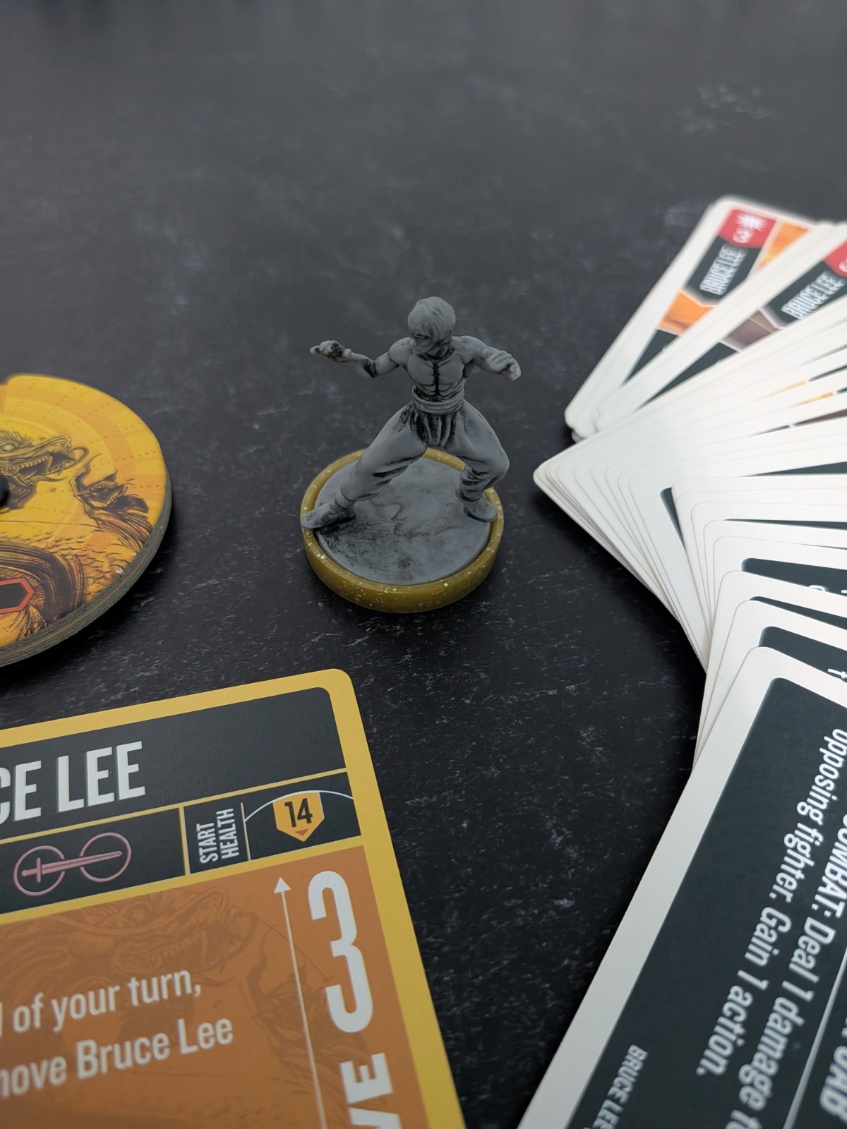 Mondo Games Unmatched: Bruce Lee (MNGUMBL001) No box, complete
