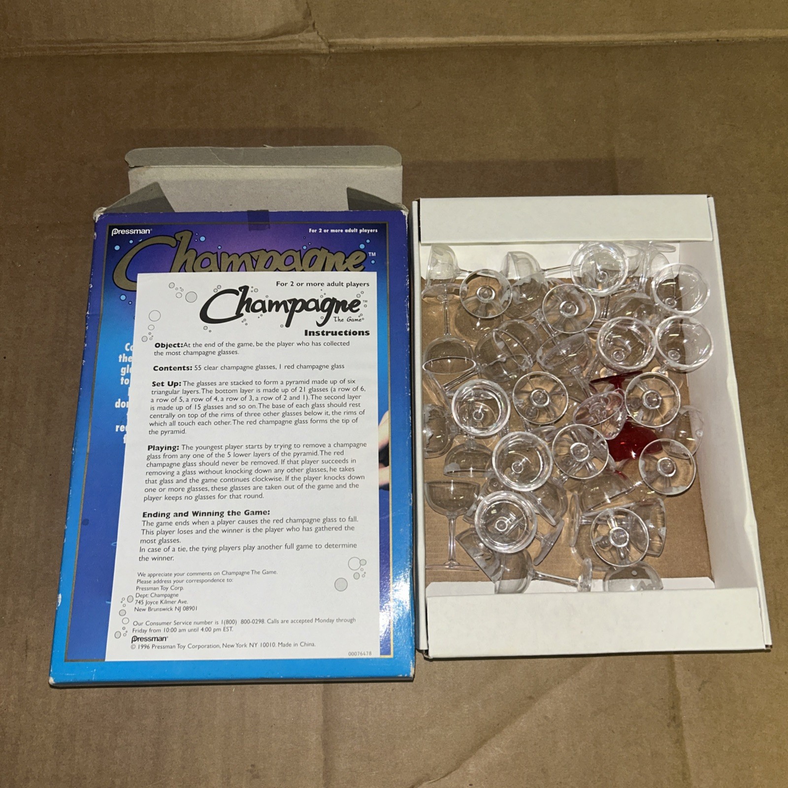 NOS 1996 Pressman Champagne The Game Strategy Family Fun Balancing Game
