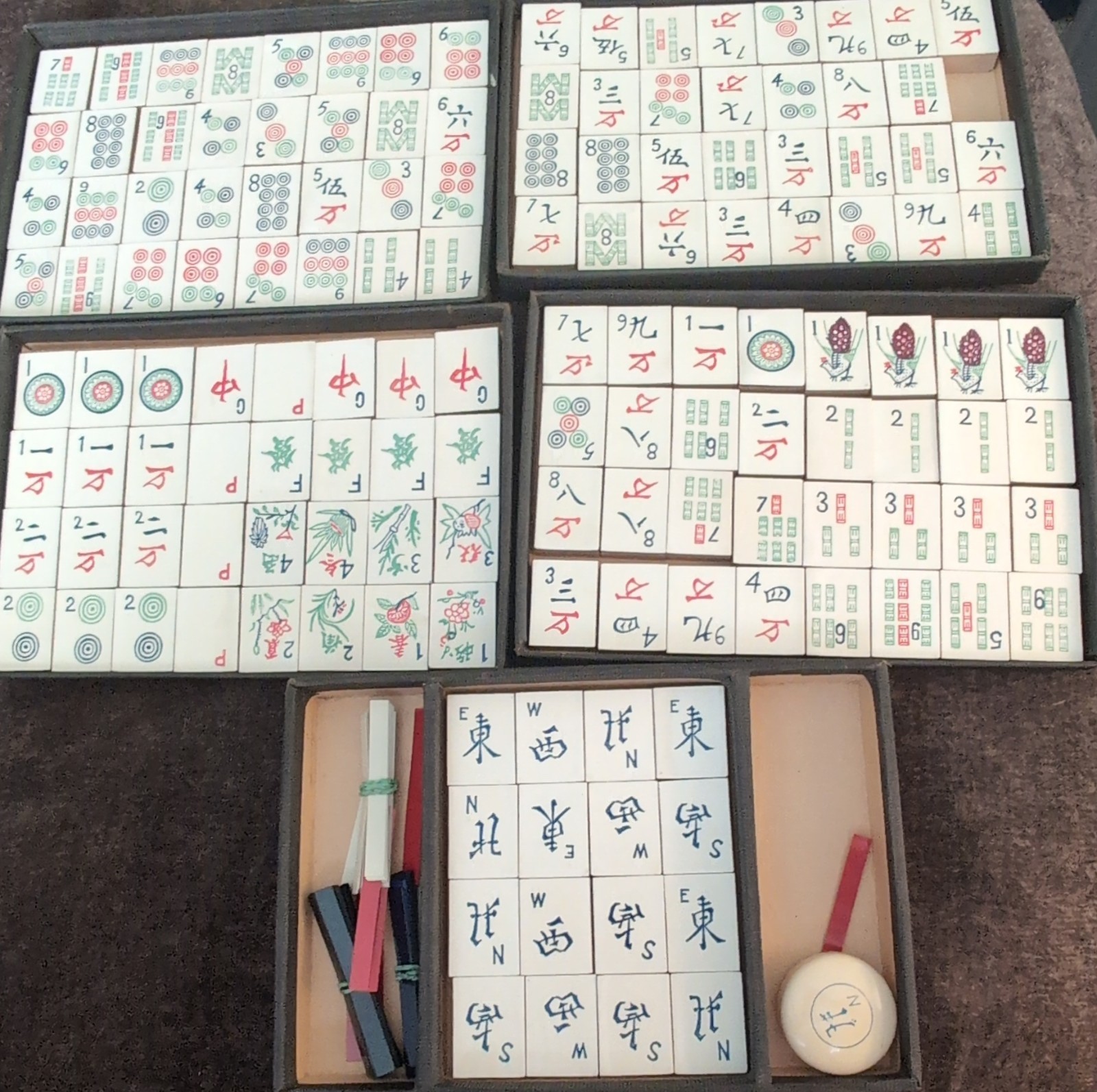Hillson Mahjong Tile Game Set – Wooden tiles – Vintage 1923