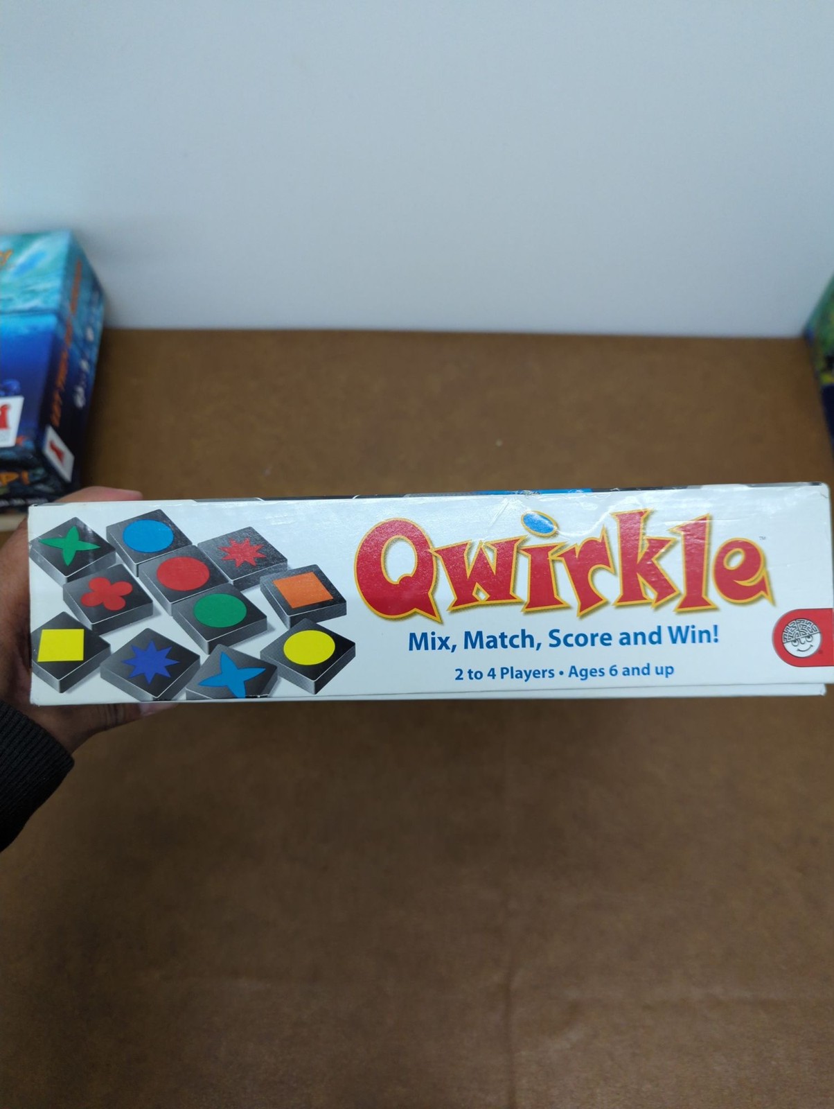 Qwirkle Board Game For 2-4 Players Ages 6+ Mix Match Score Fun Mensa Select Awar