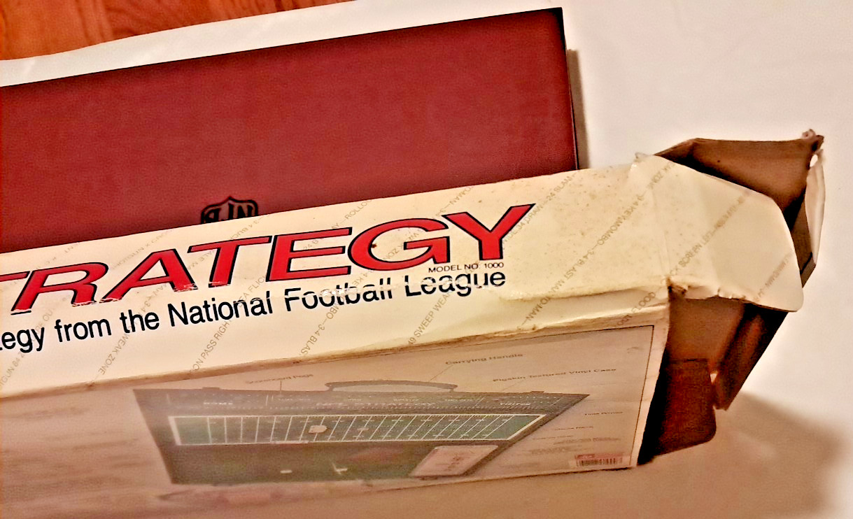 VTG NFL Strategy Football Briefcase Edition 1987 Tudor Games E20F