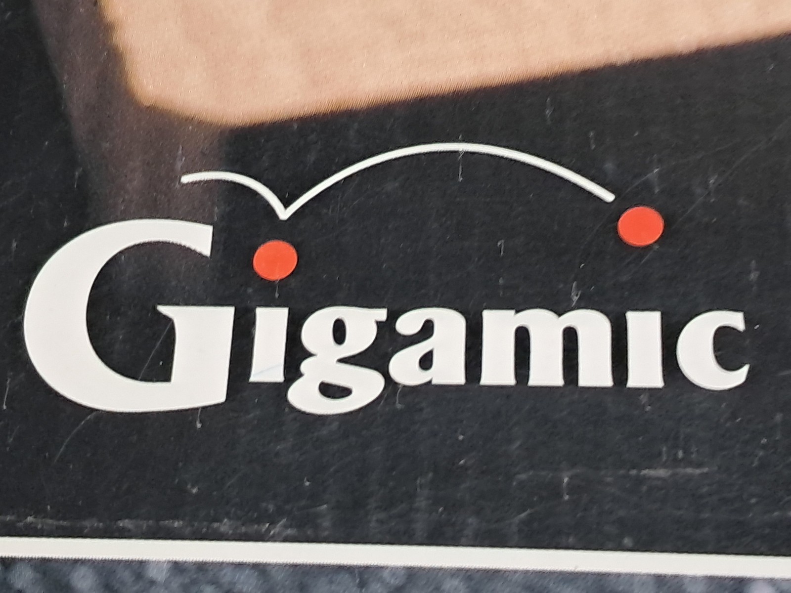 Quits Game by Gigamic The Shifty Strategy Game Wooden Marbles