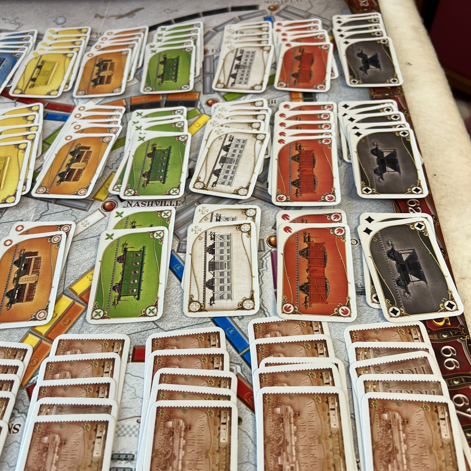Days of Wonder Dow Ticket to Ride Complete All Pieces Included