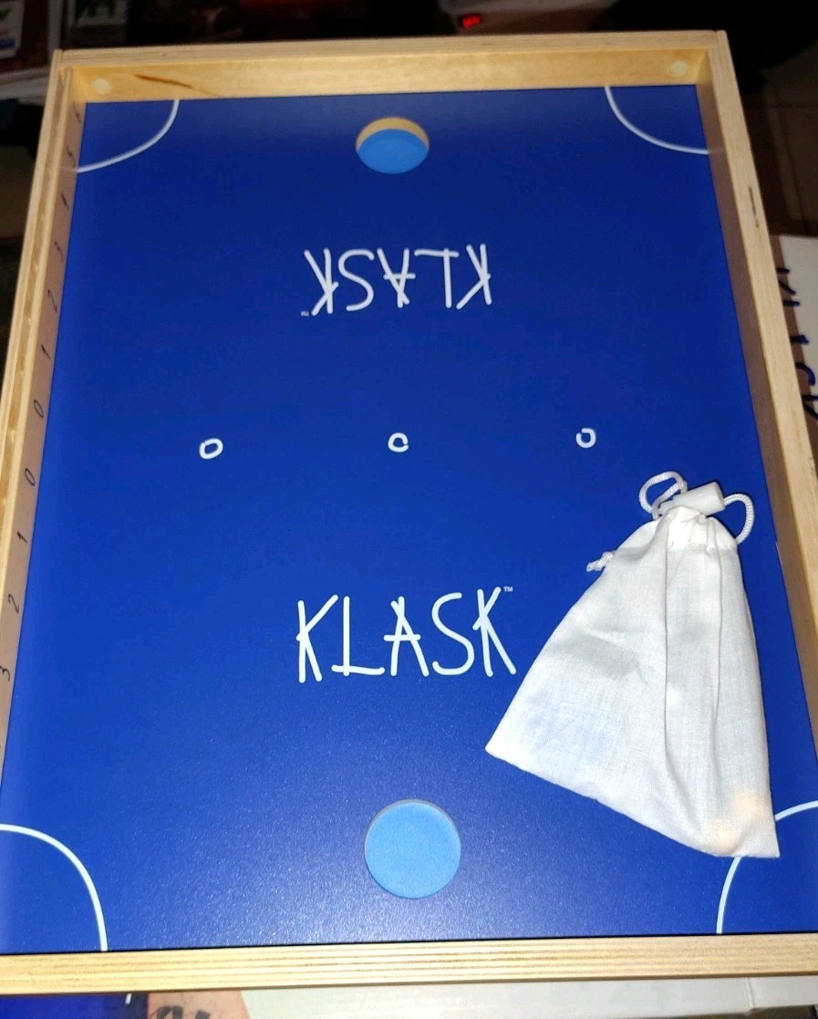 Klask Tabletop Board Game Magnetic Foosball Hockey Battle Denmark Ages 8+ NOB