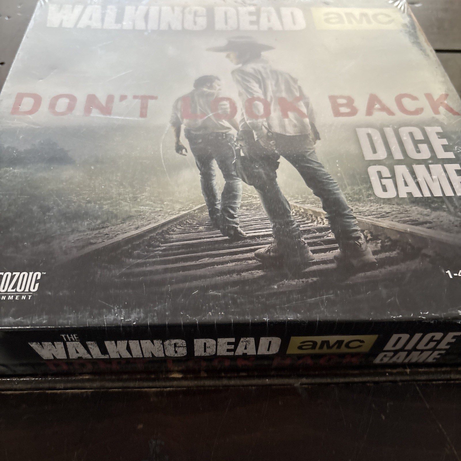 Walking Dead Don’t Look Back Dice Game – Cryptozoic – Factory Sealed NEW
