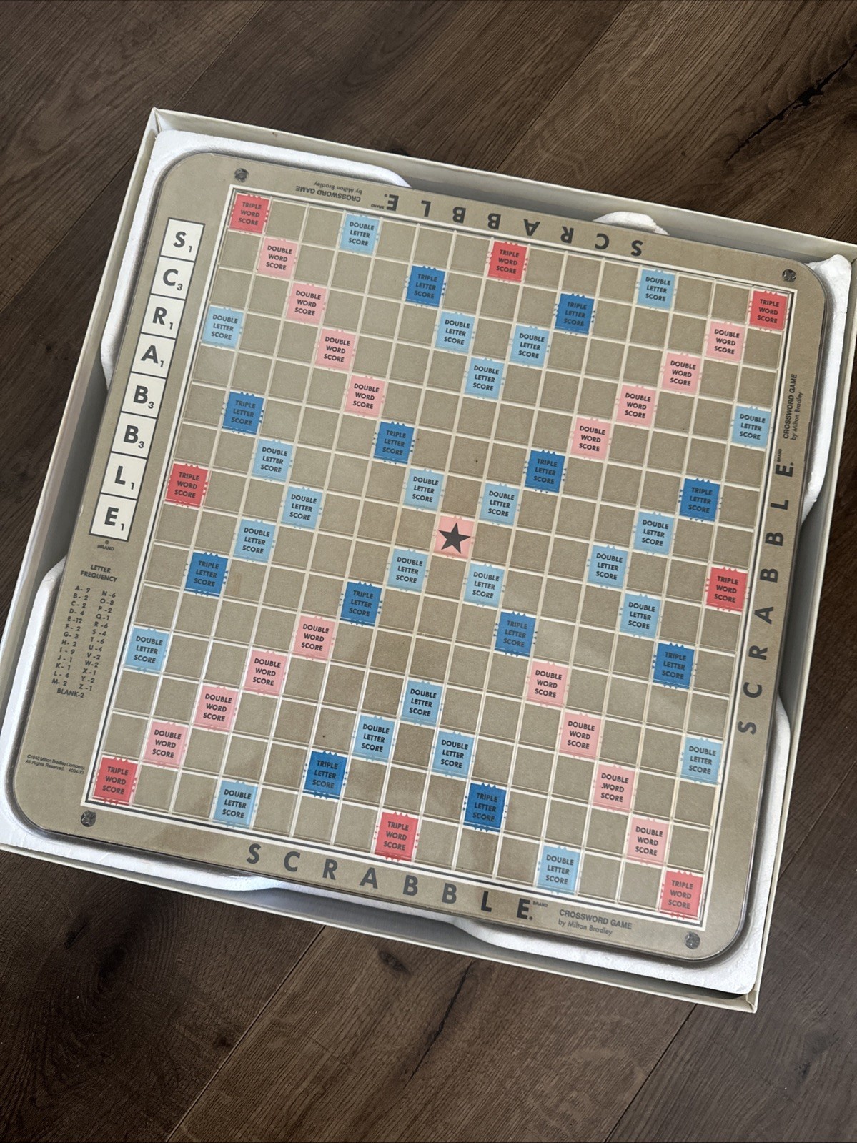 Milton Bradley 4034 Scrabble Deluxe Edition Board Game