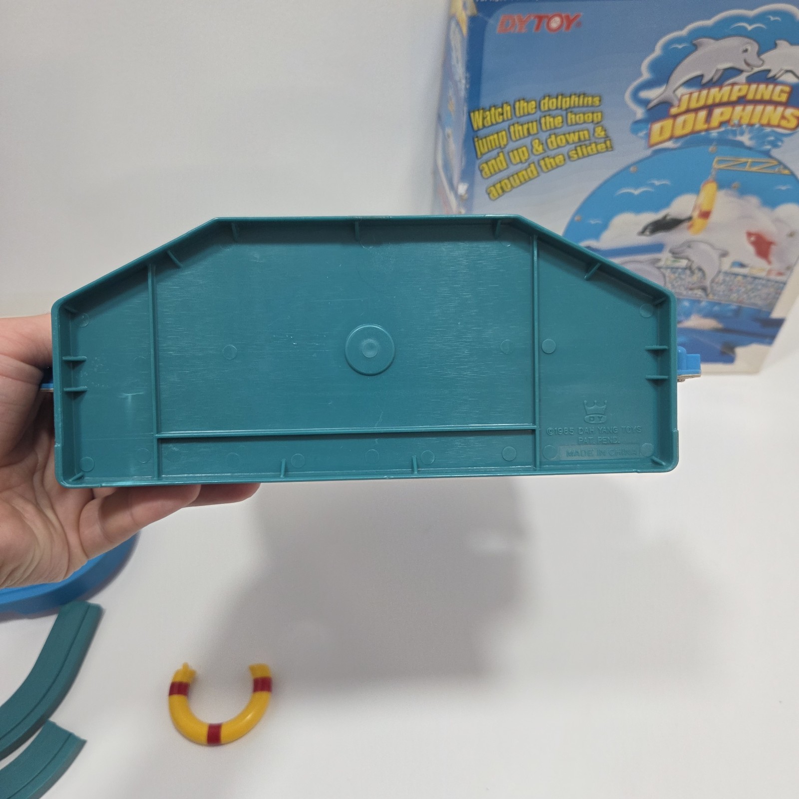 1995 Jumping Dolphins Game DY Toy Works See Video Has Broken Piece (For Parts)