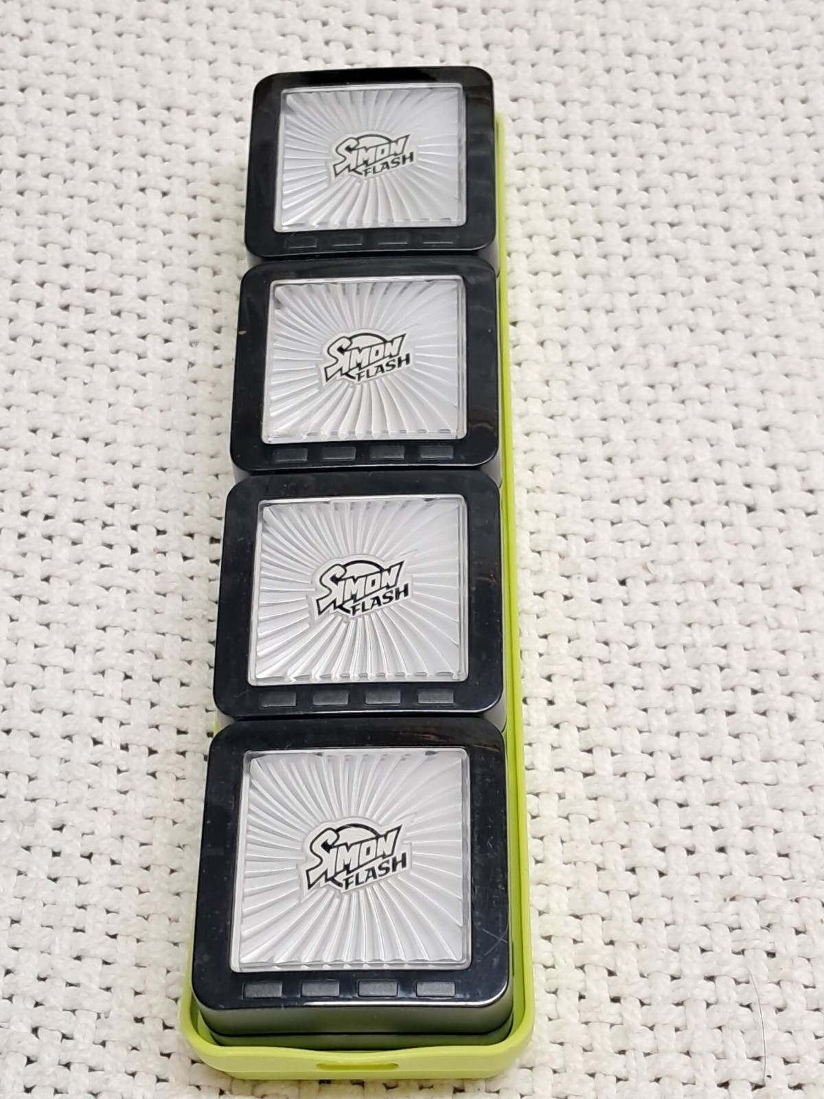 Simon Flash Game 4 Cubes 4 Different Games with new batteries