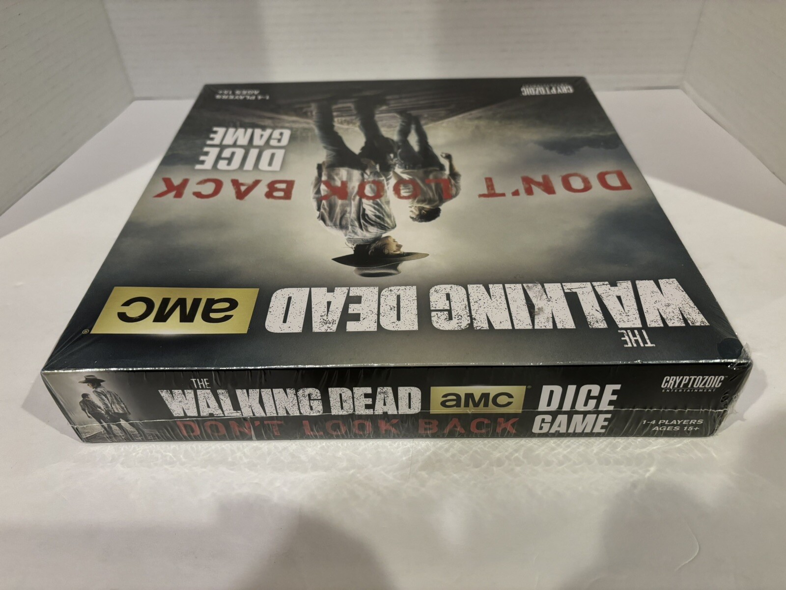 AMC The Walking Dead Don’t Look Back Dice Game Zombie Horror Board Game NEW