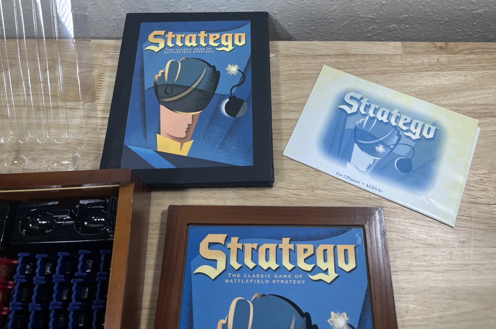 Stratego Vintage Game Collection Bookshelf Edition Wooden Box – Complete – 2005