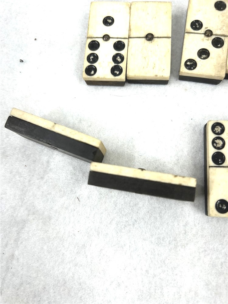 antique dominoes 27 & dice box Civil War Era hand made original period 1800