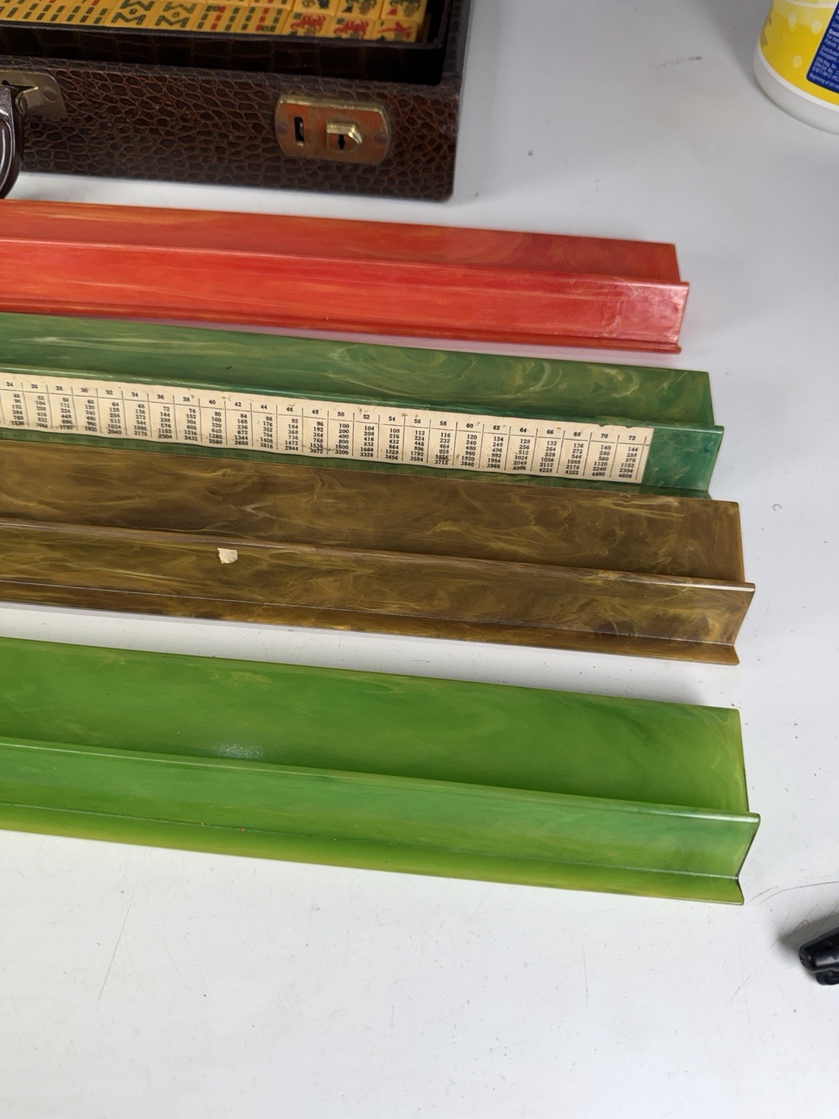 167 Tile Butterscotch Bakelite CARDINAL PRODUCTS CO. Mahjong Set Case 4 Racks