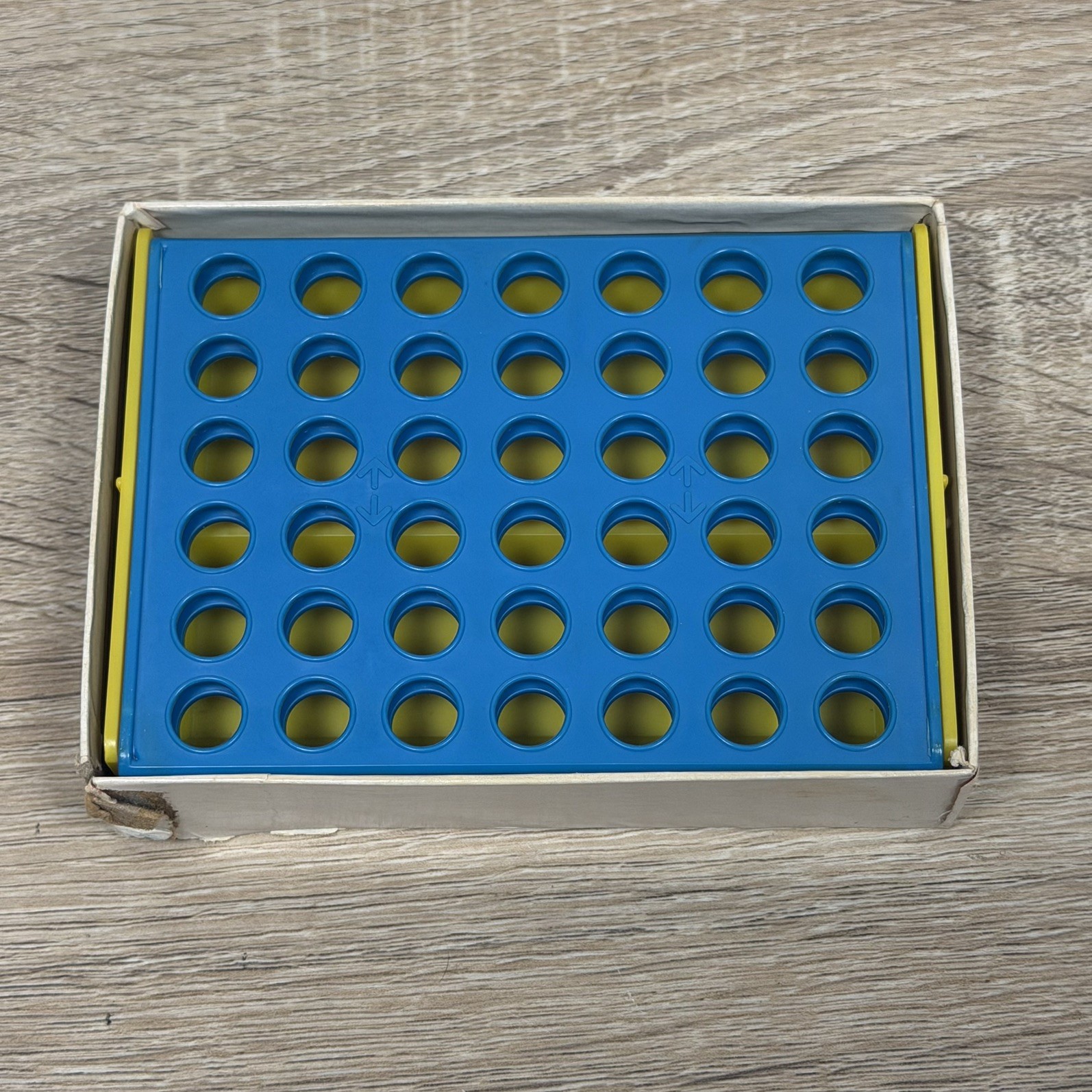 Vintage Connect Four 4 Travel Size Board Game 1983 Milton Bradley