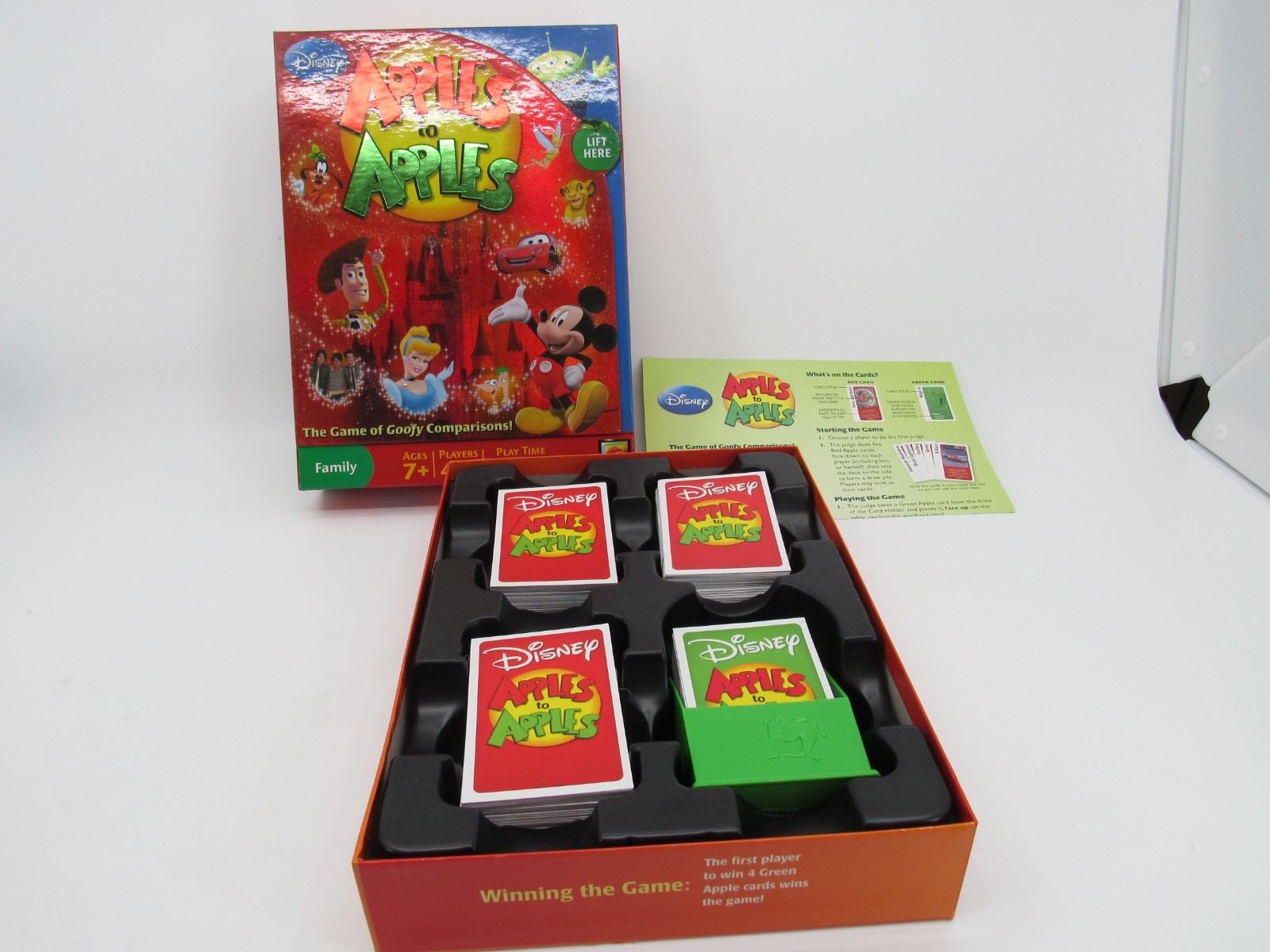 Disney Apples to Apples Game COMPLETE Mattel 2009 Cards Family Party