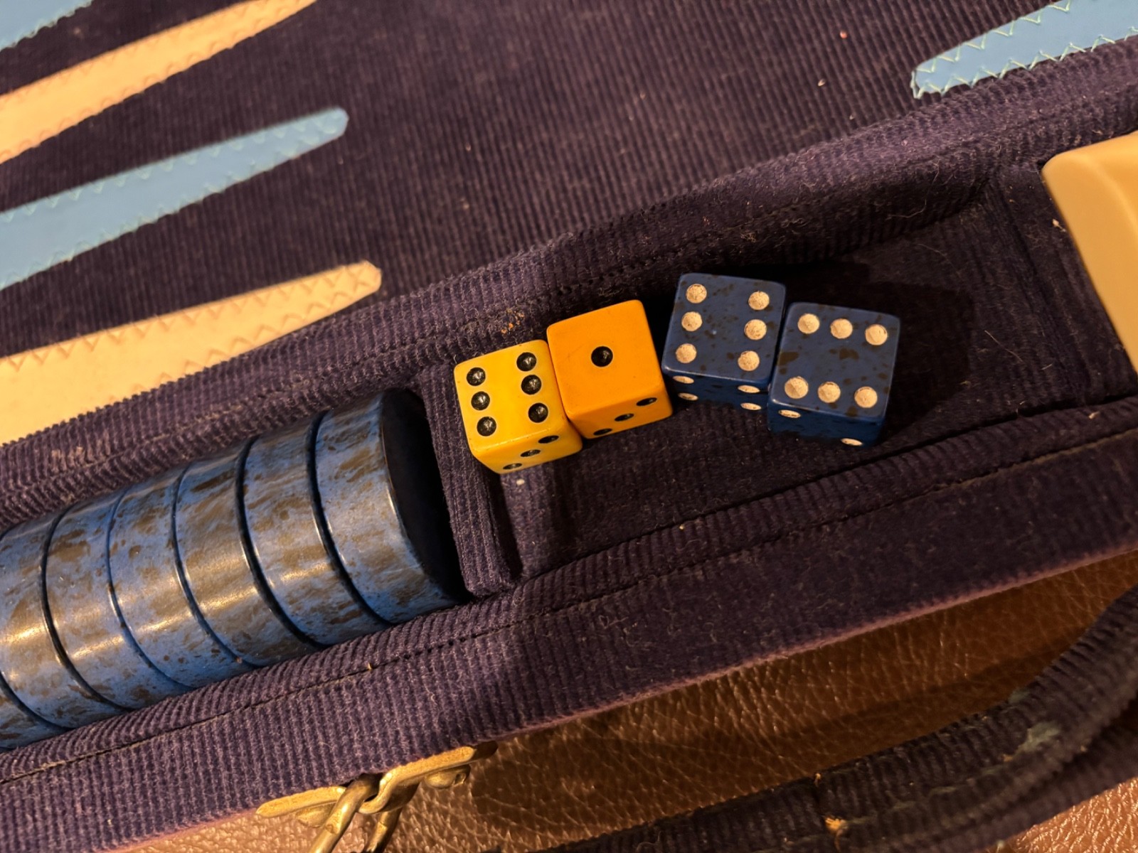 Vintage Backgammon Blue Corduroy Case Blue Black Speck + Cream Checkers
