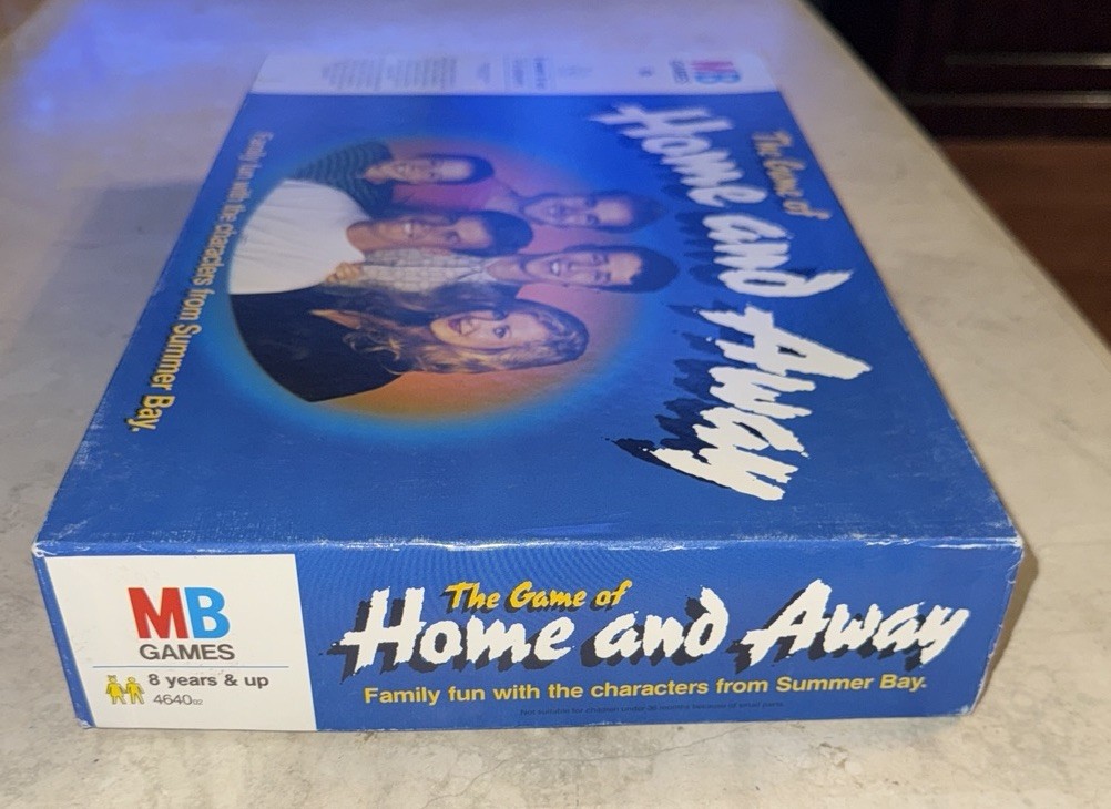 Home & Away Australian TV Show Board Game W/Characters From Summer Bay Complete