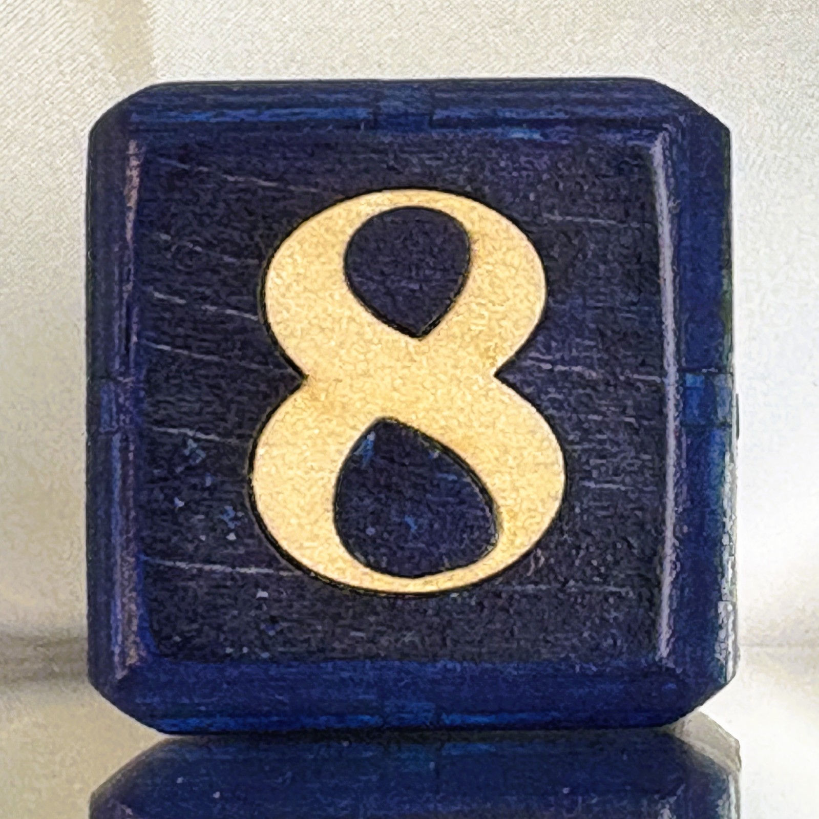 Stellar Sands – Light Across the Dunes – Backgammon Doubling Cube 36mm