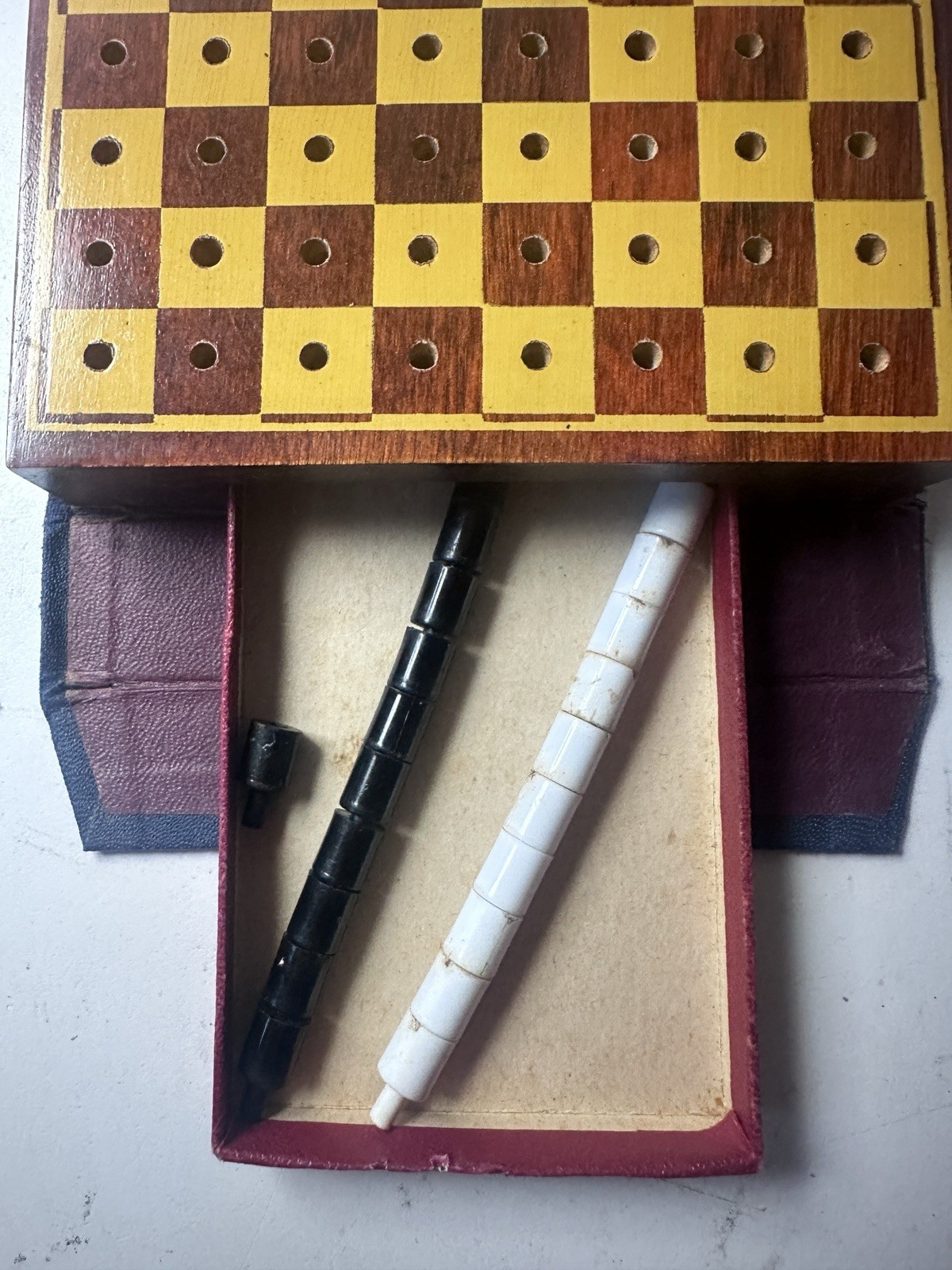 Vintage Drueke Vol. 101 Pocket Peg Checkers Travel Game Complete Book Case USA