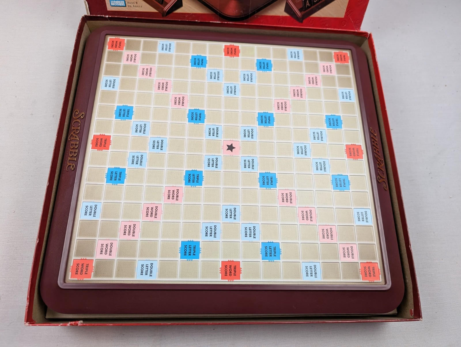 Vintage SCRABBLE deluxe turntable board game – Parker Brothers 2001 – COMPLETE
