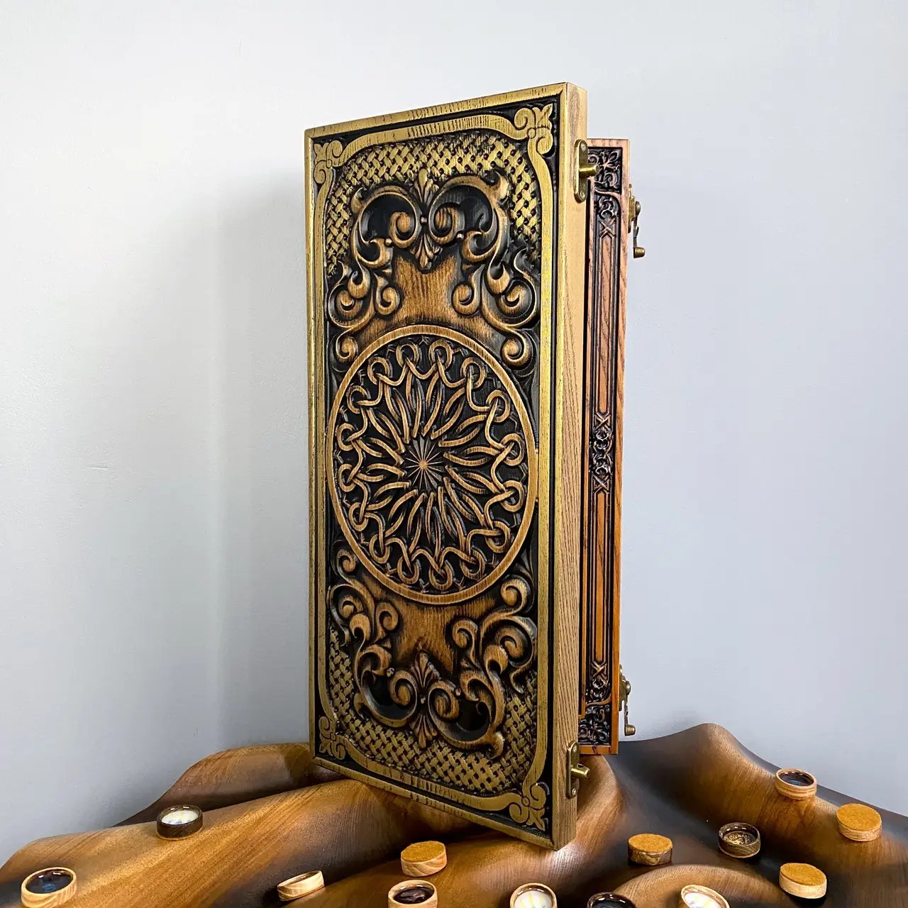 Classical_LUXURY Wooden BACKGAMMON Set Carved Game New Board 48cm (19″)