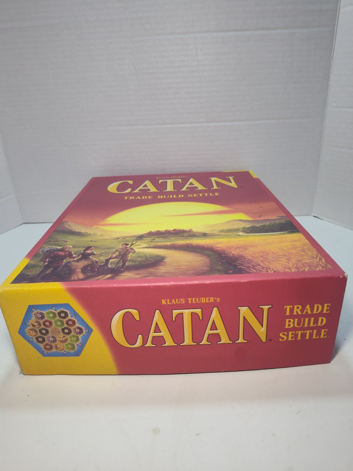 Catan Base Game 5th Edition Complete + Game Cards Accessory Set -Excellent Cond.