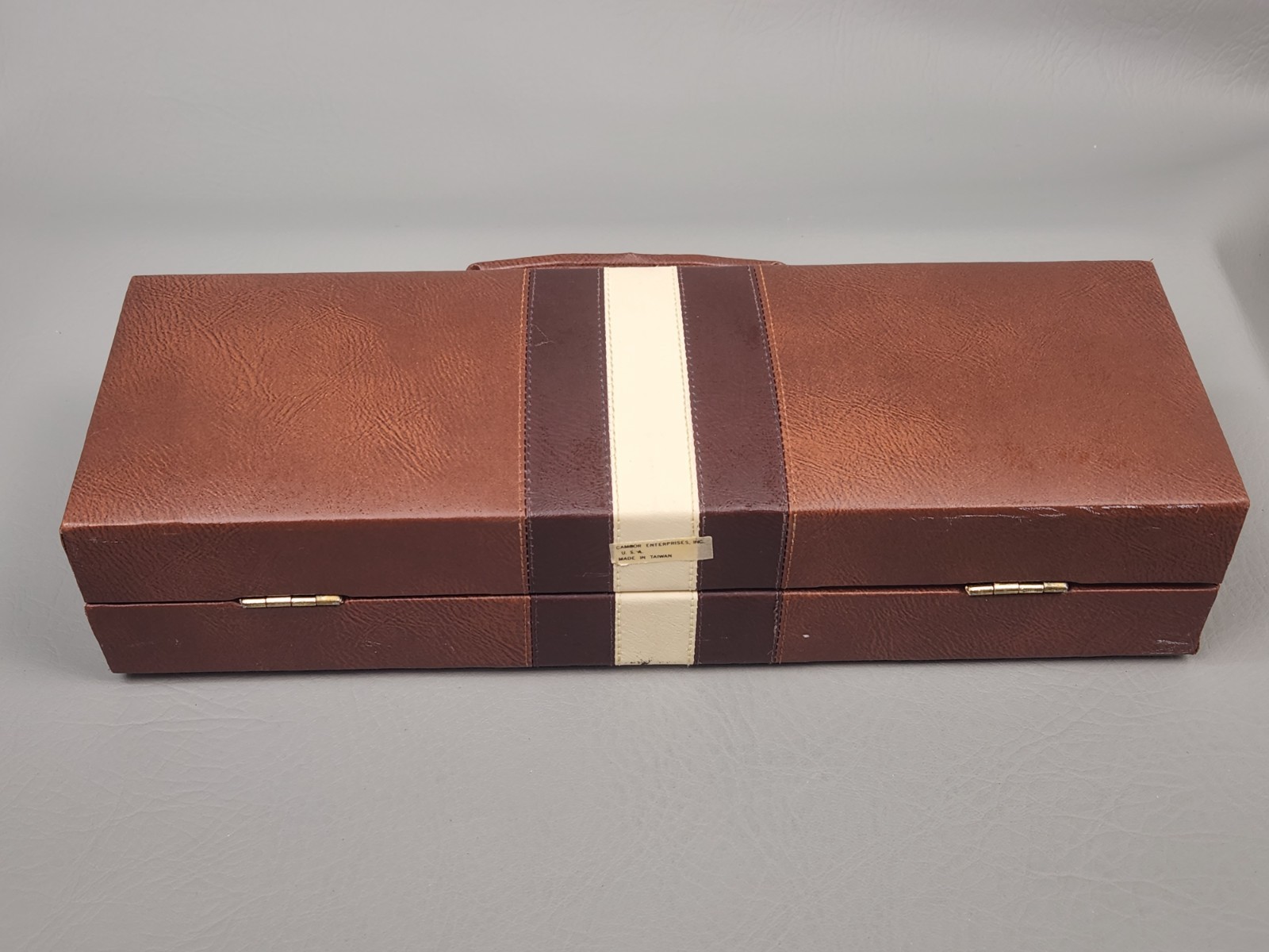 Rummy-Cam Tile Game Set 1970’s Taiwan Leather Case Complete 4 Racks Excellent