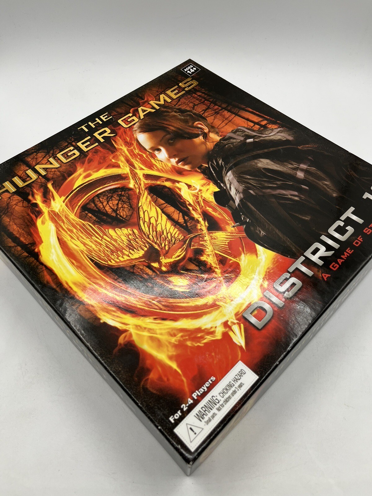 The Hunger Games District 12 Strategy Board Game Complete 2012 Neca Wizkids