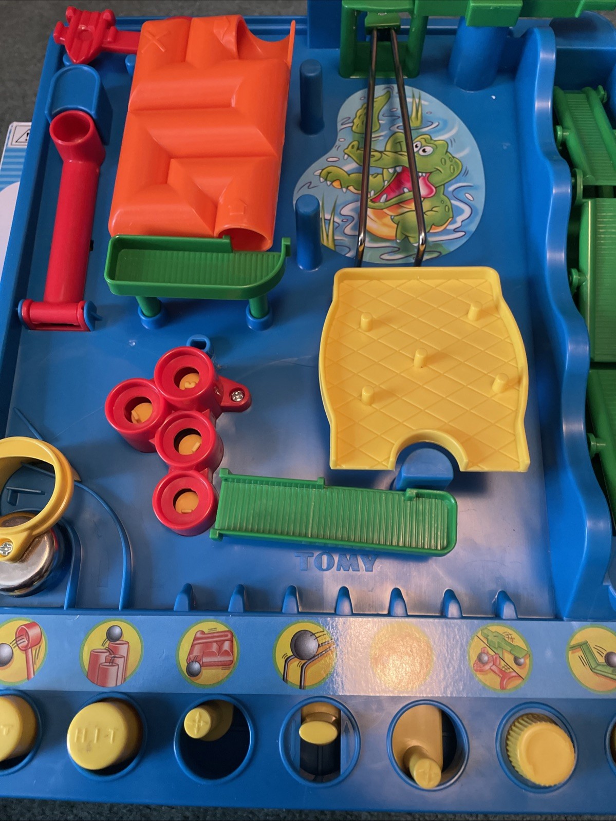 Tomy Tricky Bill Screwball Scramble Skill Game Timer Tested Complete w/ 2 Balls