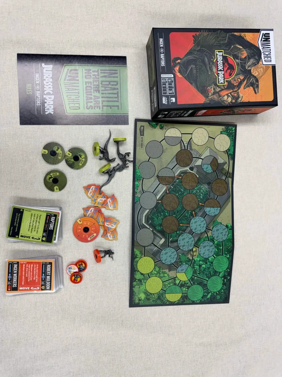 unmatched jurassic park: ingen vs. raptors good condition