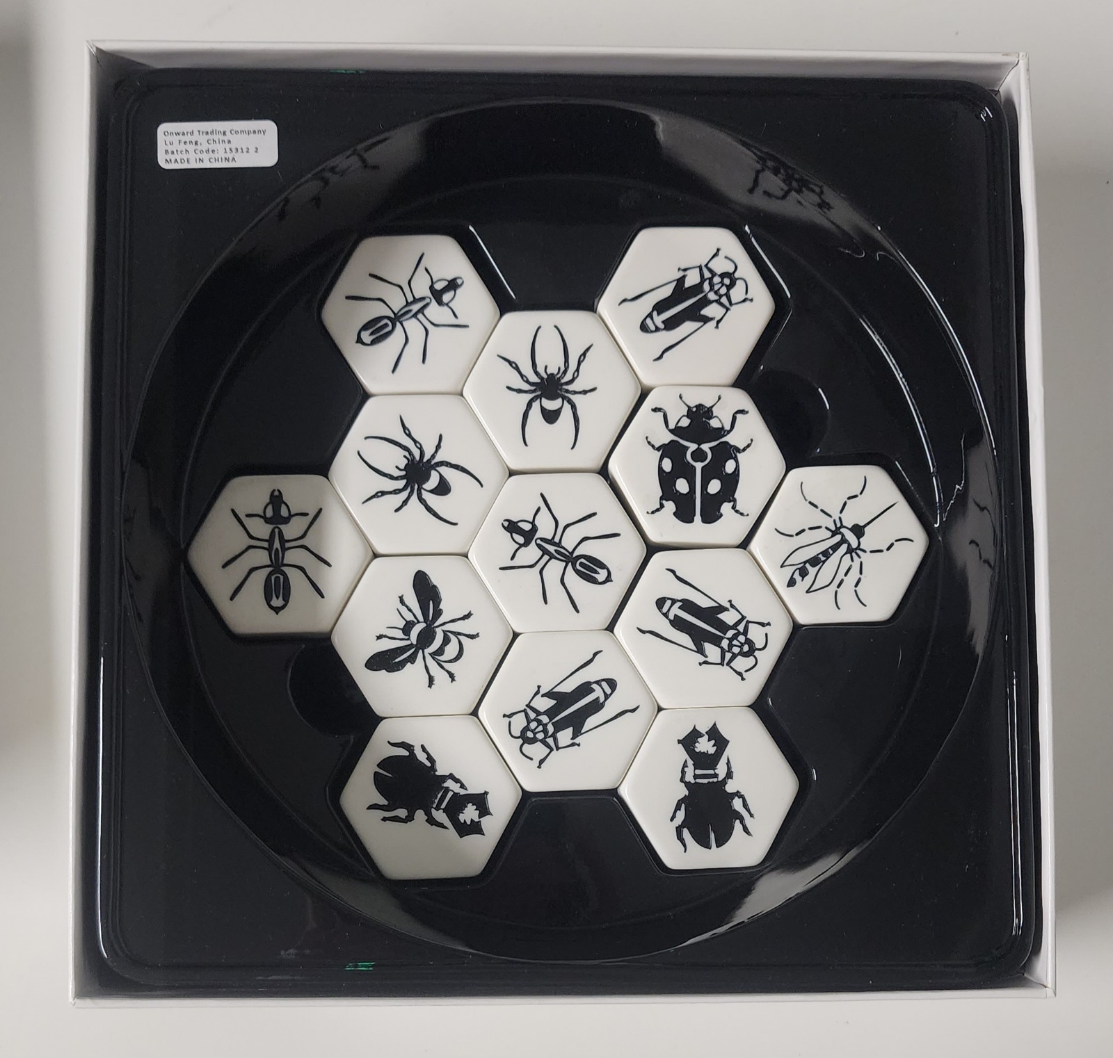 Hive Carbon Board Game Gen42 Games Complete Great Condition ABUGames Collectible