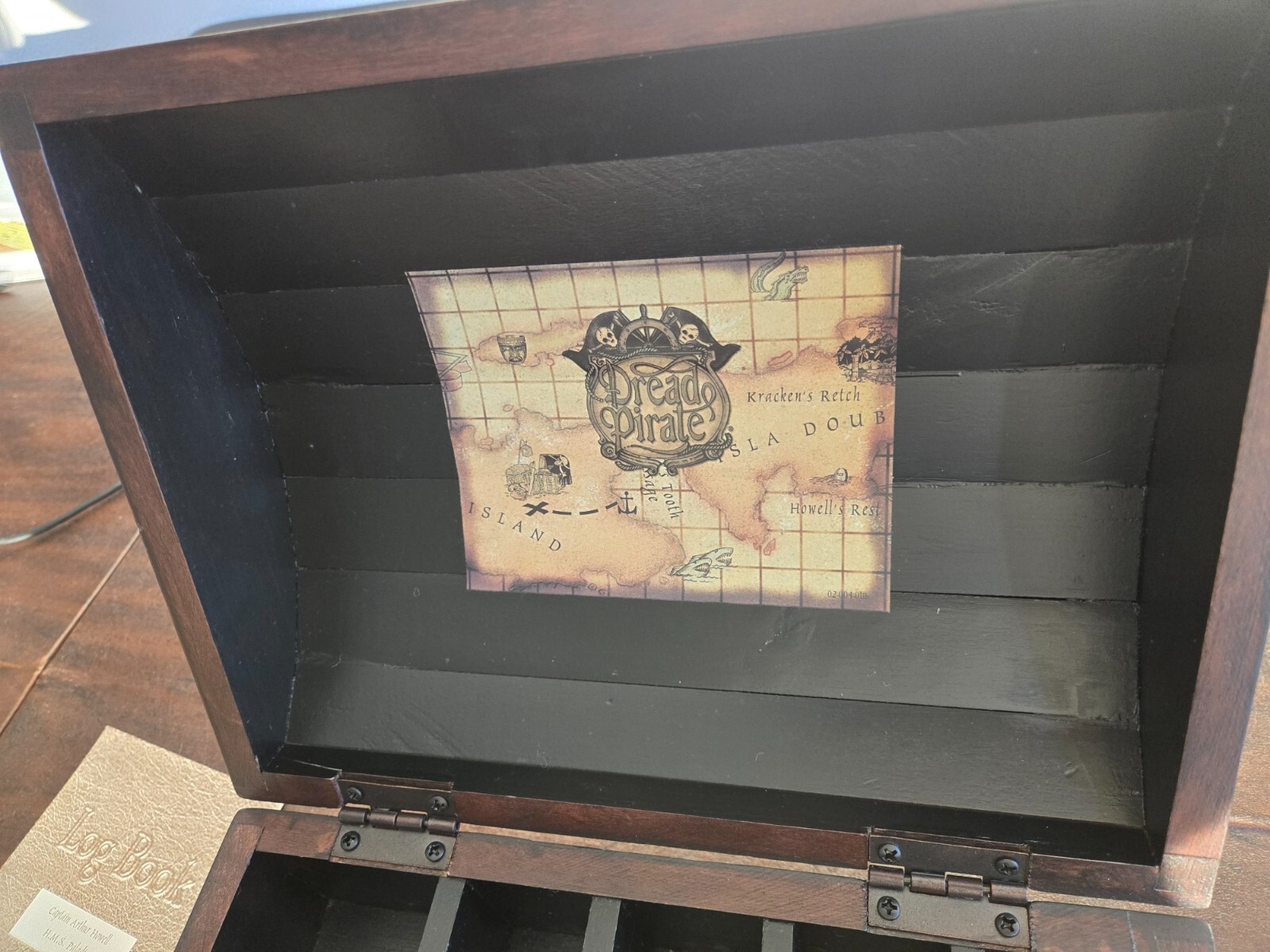 Front Porch Classics Dread Pirate Treasure Chest Family Game First Edition MINT