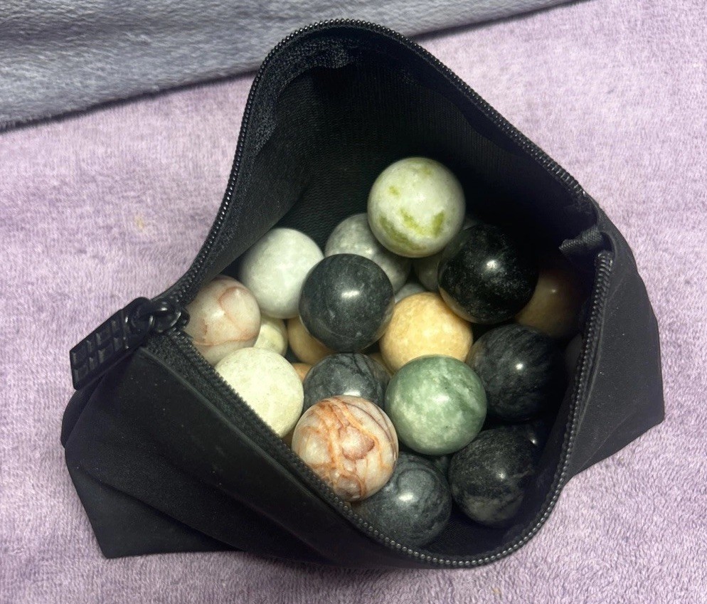 Vtg Semiprecious Stone Marble Solitaire Game 36 1” Stone Marbles 16” Board