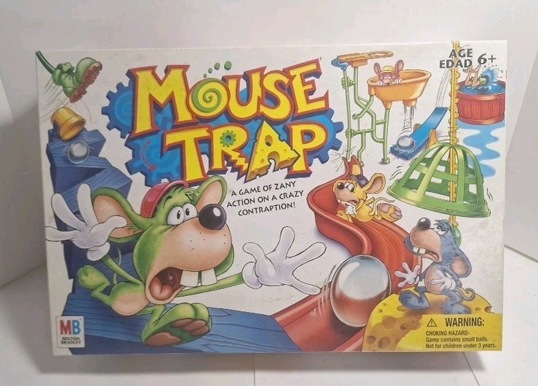 VINTAGE Mouse Trap COMPLETE Milton Bradley 2005 Classic Board Game Kids Family