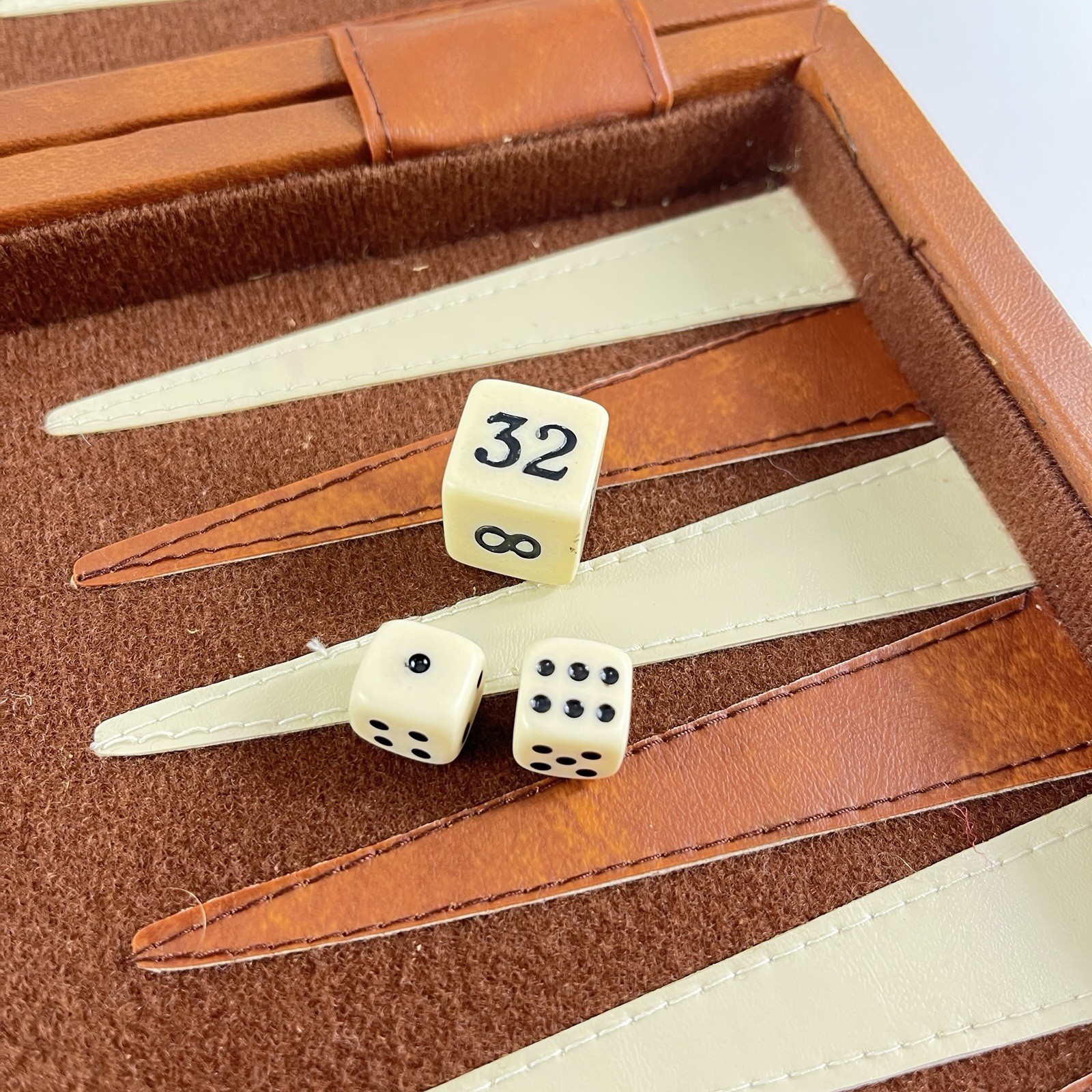 Backgammon Travel Case Game Complete Brown & White Faux Leather Vintage