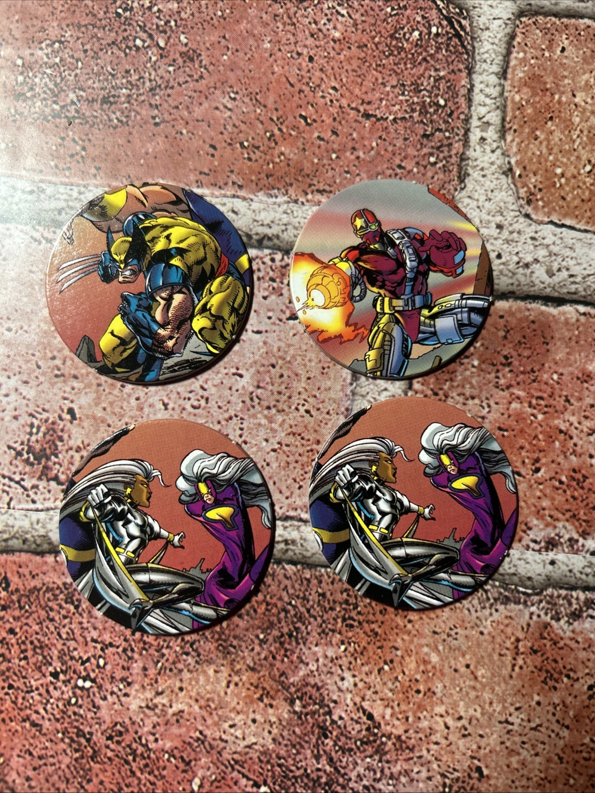 4 – Marvel Comics X-Men 1995 Pogs Wolverine Commando Storm VS Phantazia