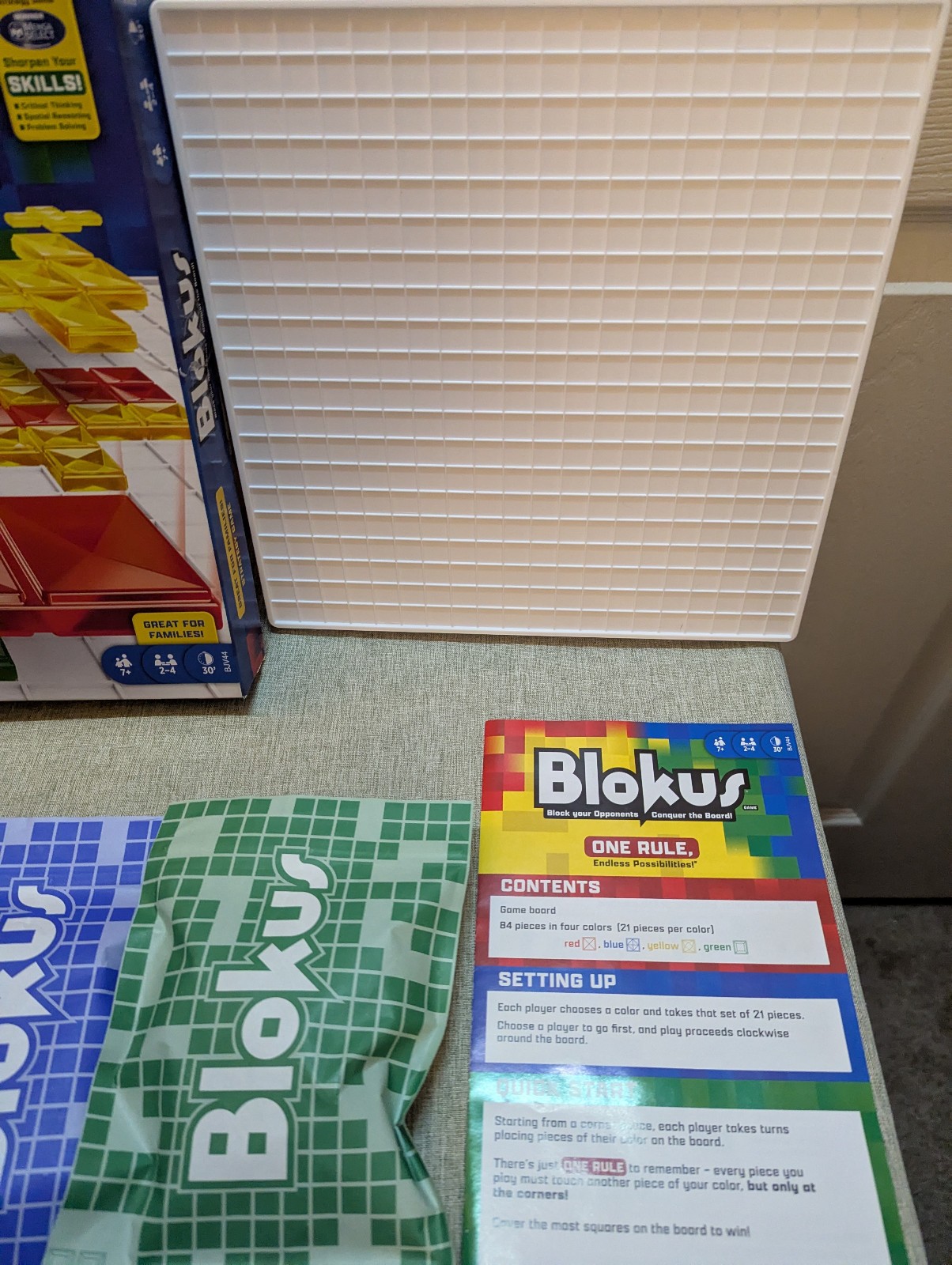 Mattel 2023 BLOKUS Tile Strategy Board Game Fully Complete Very Good Condition