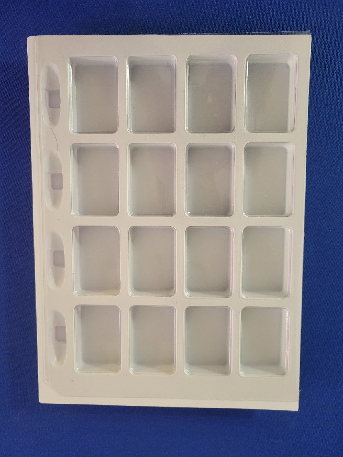 Victory Games Counter Tray White with Cover