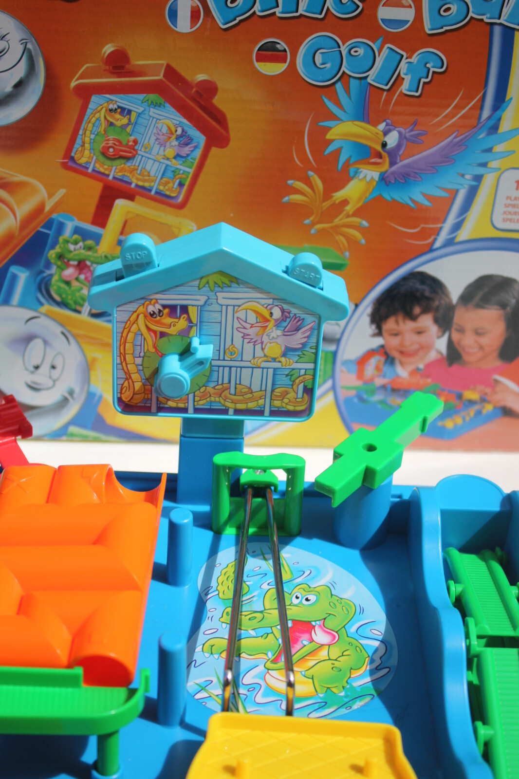 Tomy Tricky Ball Screwball Scramble Board Game