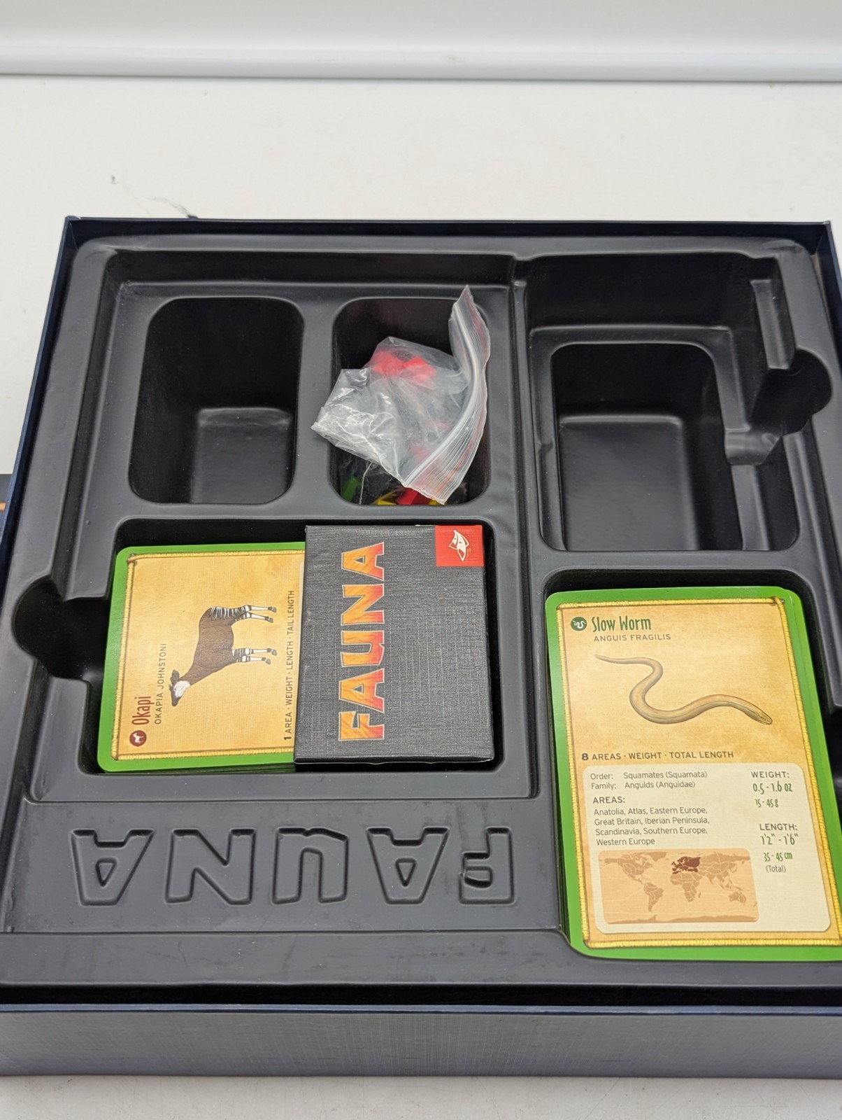 FAUNA A Wild Game by Friedemann Friese 2010 FoxMind COMPLETE Animal Trivia