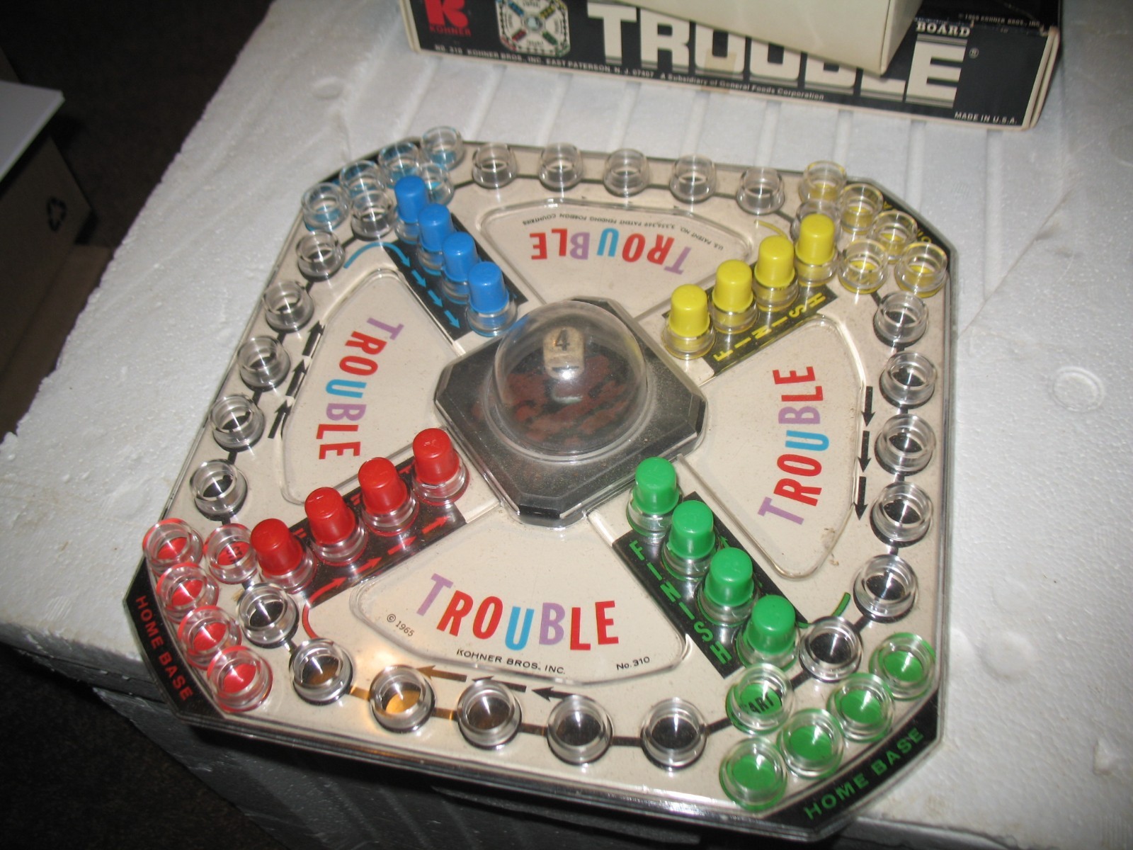VTG KOHNER BROS BOARD GAME 1965 TROUBLE AGES 8 & UP GOOD USED CONDITION COMPLETE