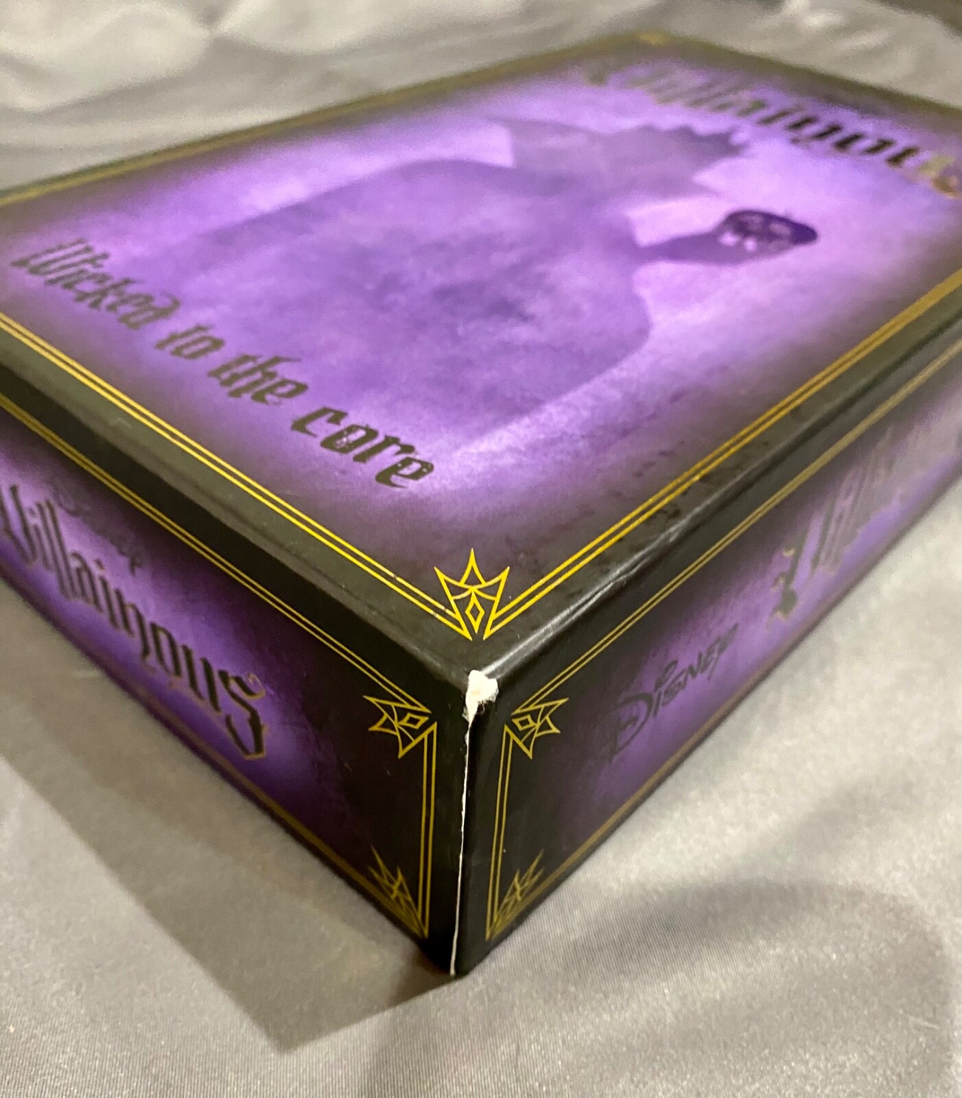 Ravensburger Disney Villainous: Wicked to The Core Board Game – Good Condition