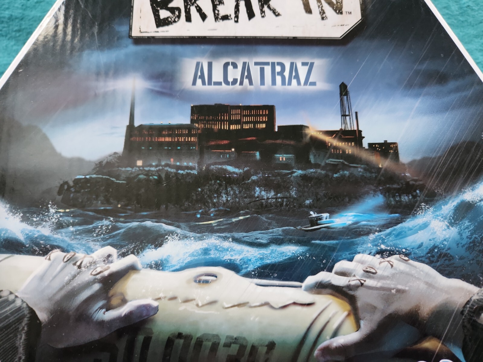 Brand new! Play monster Break In Alcatraz Escape Game 1-6 players 10+
