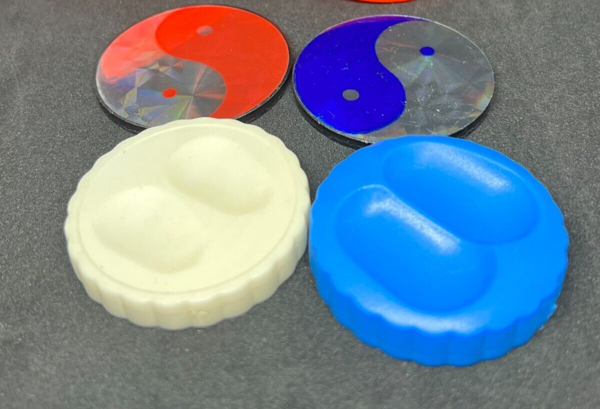Lot of 4 Pog 1990’s Slammers (2) Metal and (2) Plastic with grooves & container