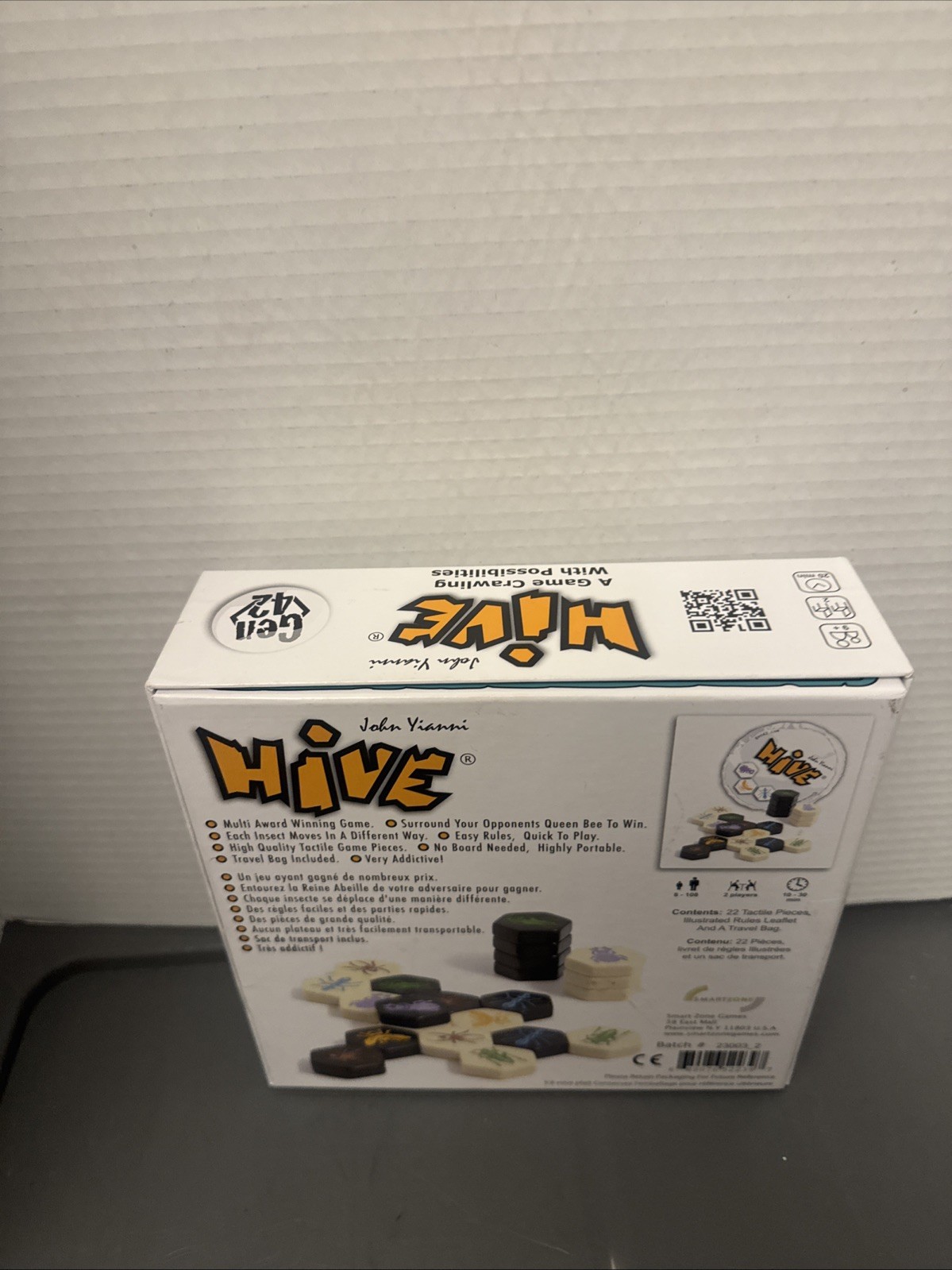 HIVE A Game Crawling with Possibilities, Award Winning Game, open box complete
