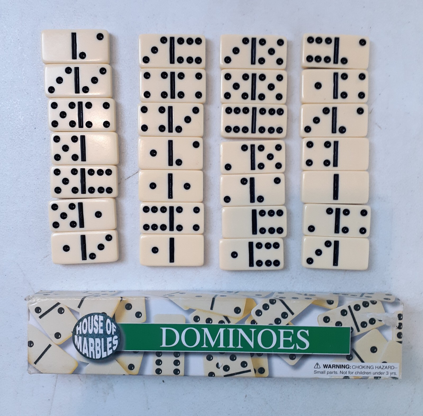 House of Marbles Dominoes Game Set 28 pieces Classic Family Game 624